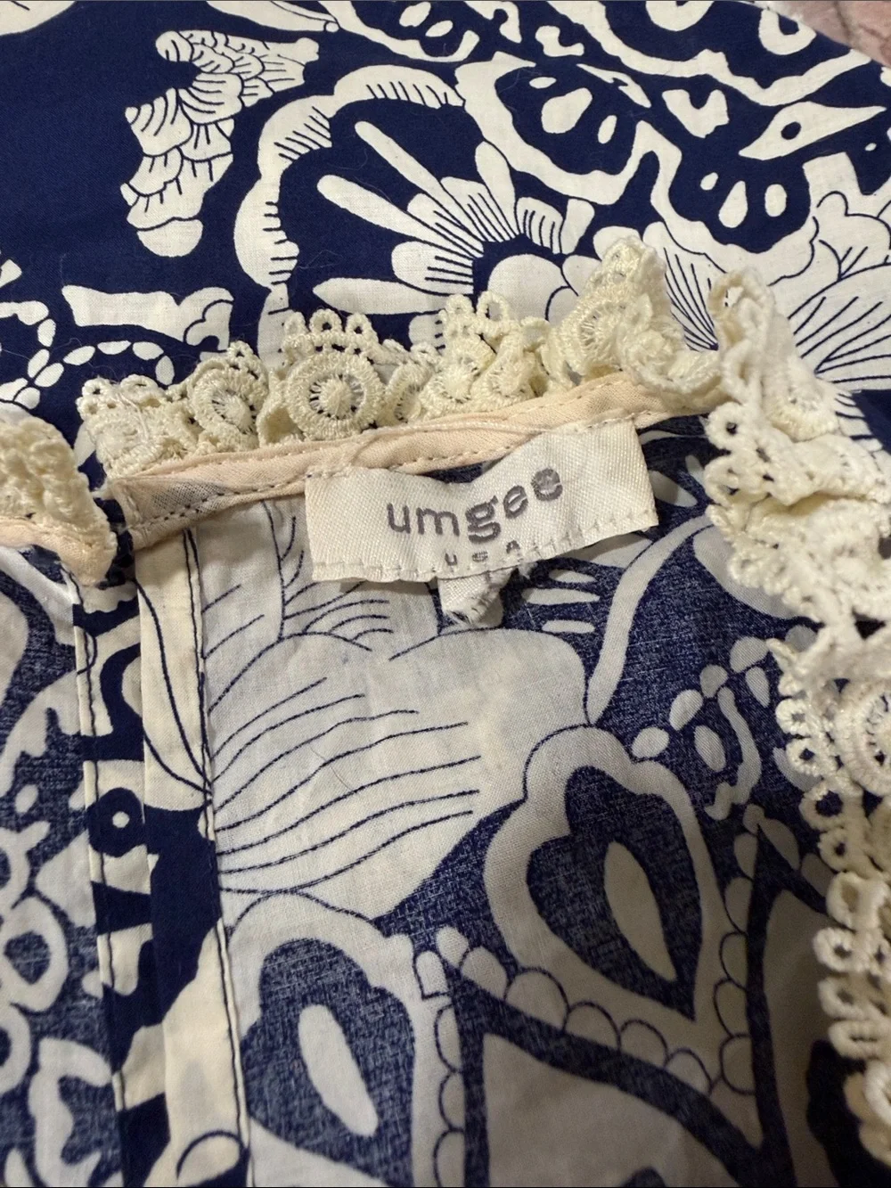 Umgee Navy and Cream Floral Lace-Trim Blouse - Picture 14 of 16